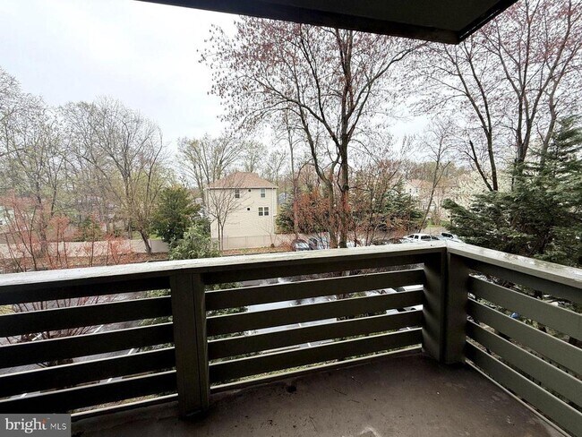 Building Photo - 606 Cooper Landing Rd