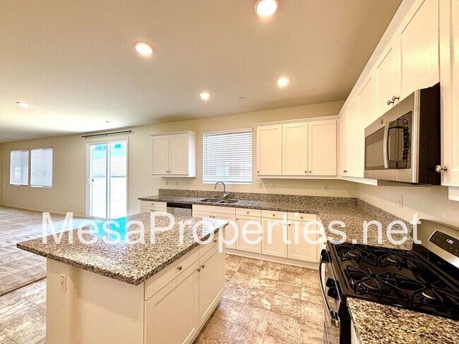 Building Photo - 13422 Menchaca Ct