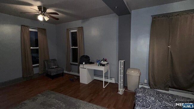 Building Photo - 140 Liberty St