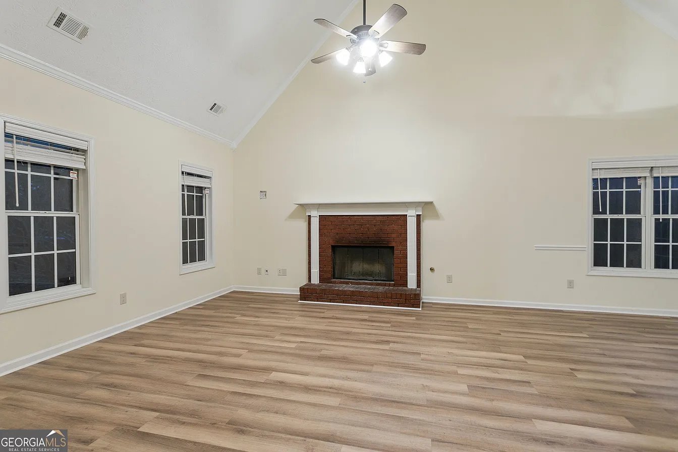 Building Photo - 160 Windward Dr