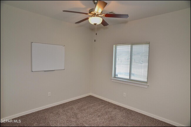 Building Photo - 6980 White Mesquite Wy