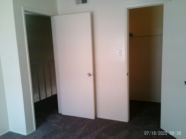 Building Photo - 1818 Hasti Acres Dr