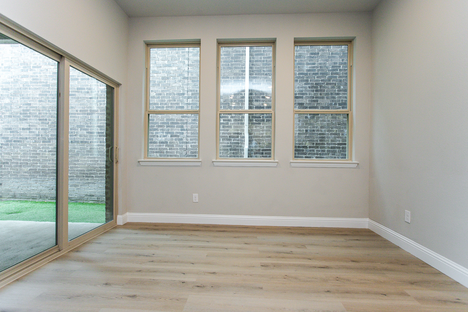 Building Photo - 7504 Palisades Dr