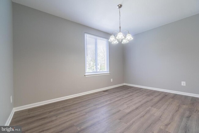 Building Photo - 6028 Forrest Hollow Ln