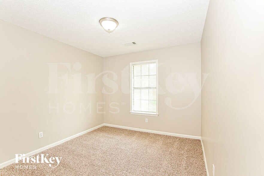 Building Photo - 4538 Kings Grant Dr