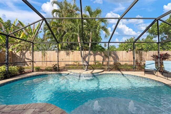 Building Photo - 6552 Waterford Cir