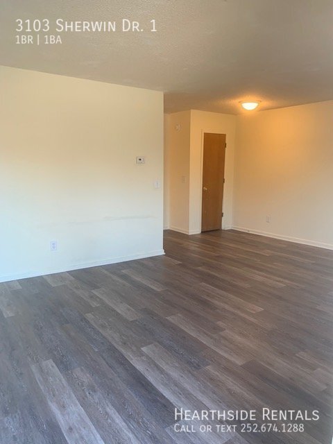 Building Photo - 3103 Sherwin Dr