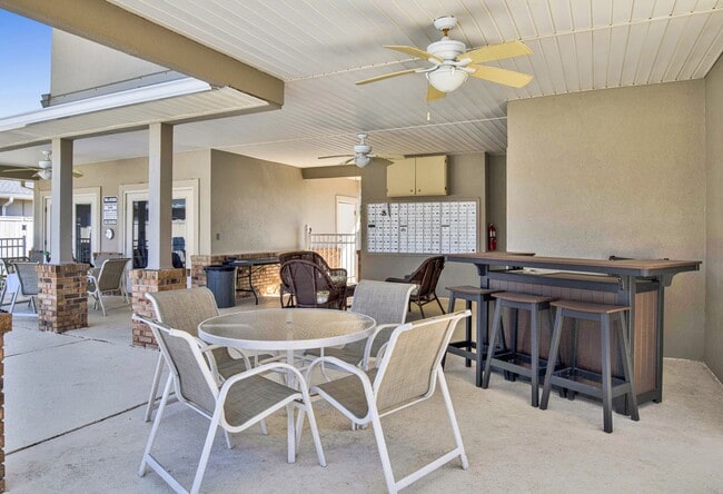 Building Photo - 501 Cotton Creek Dr