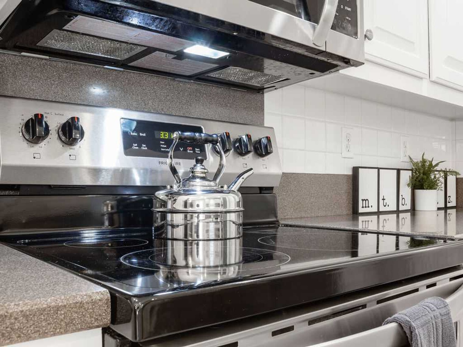 Building Photo - 403 Willington Ln