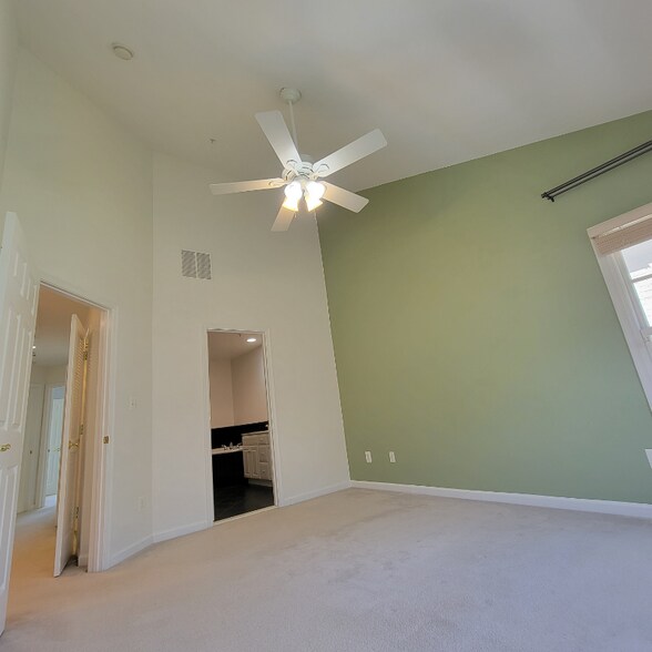 Building Photo - 324 Casey Ln
