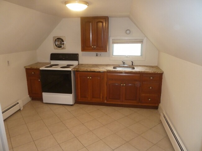 Building Photo - 28 East