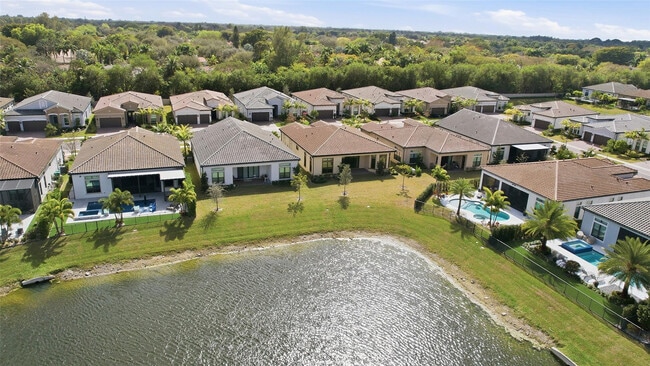 Building Photo - 7818 Rowan Terrace