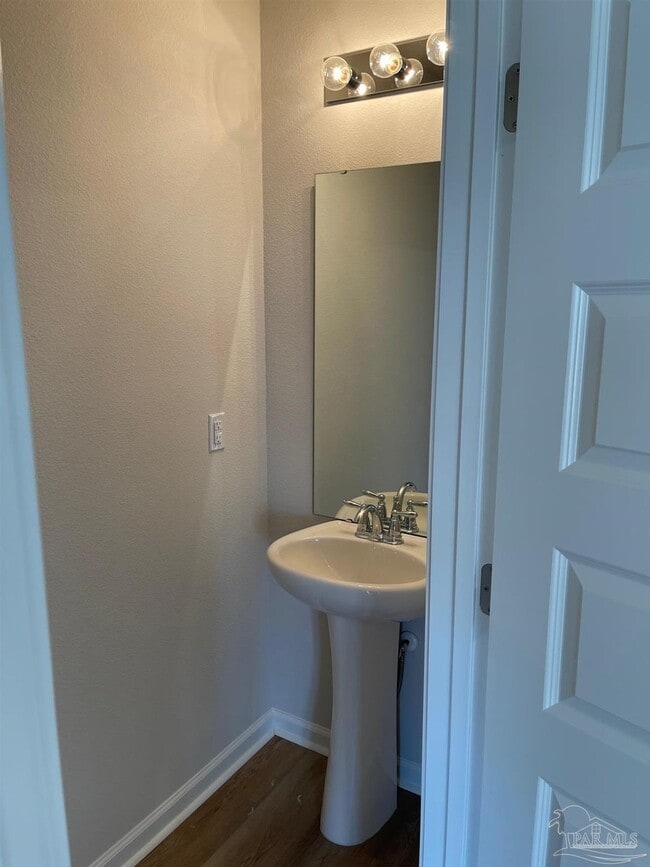 Building Photo - 10942 Blacktail Loop