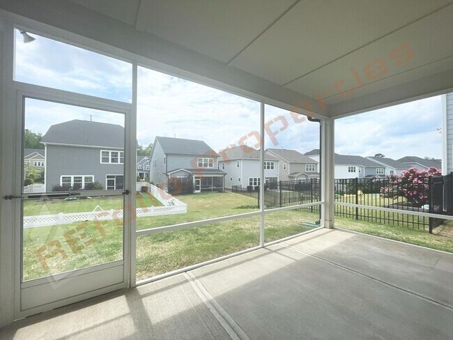 Building Photo - Lovely 2 Story 4 Bedroom, 3 Bath Single-Fa...