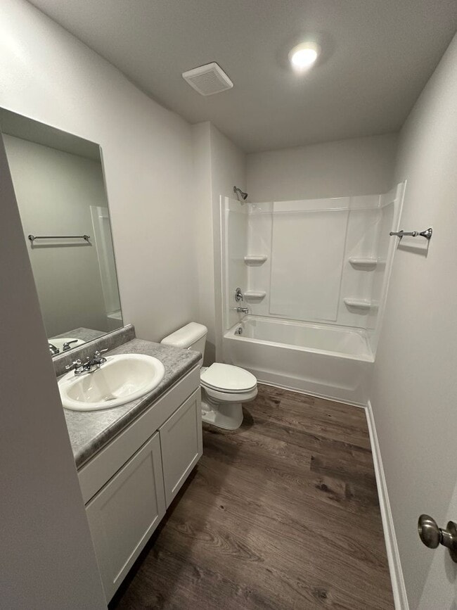Building Photo - Pre-Leasing Now | Stylish 3 Bedroom, 2 Bathroom Home Designed for Comfortable Living