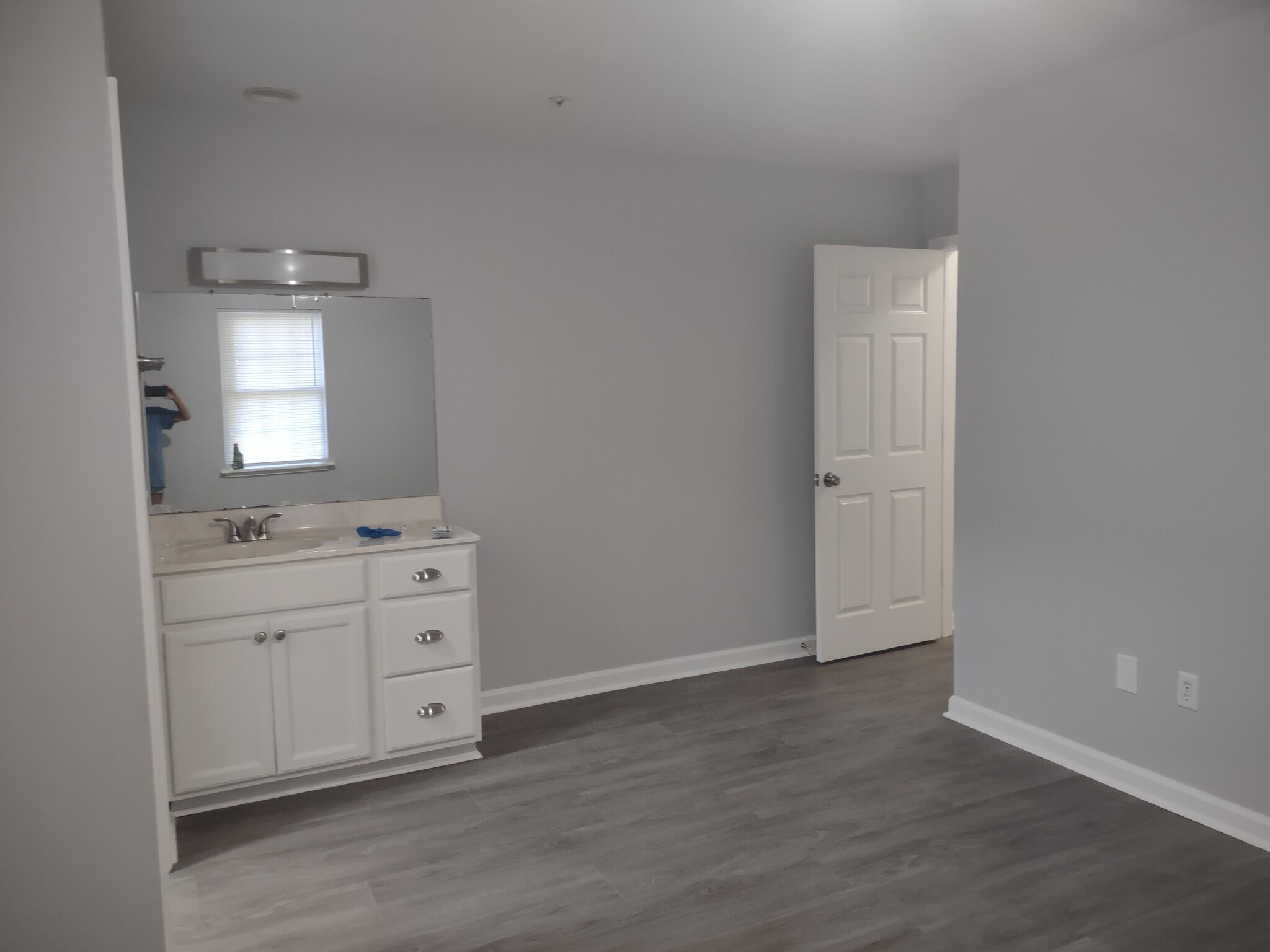 Master bedroom - 505 Miller Ave
