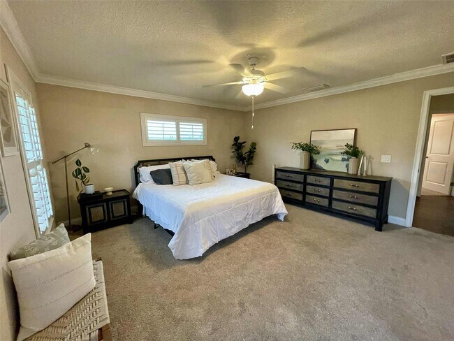 Building Photo - 2610 Grace Manor