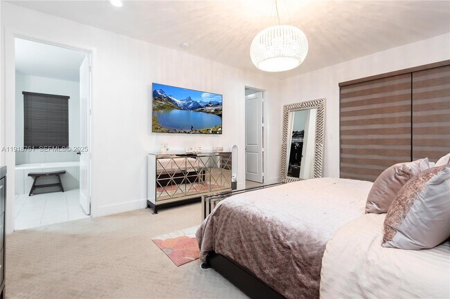 Building Photo - 9735 W 34th Ct