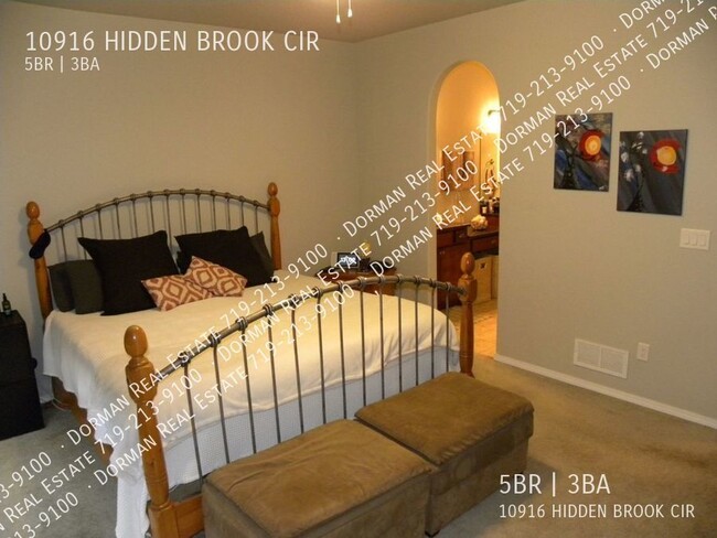 Building Photo - 10916 Hidden Brook Cir