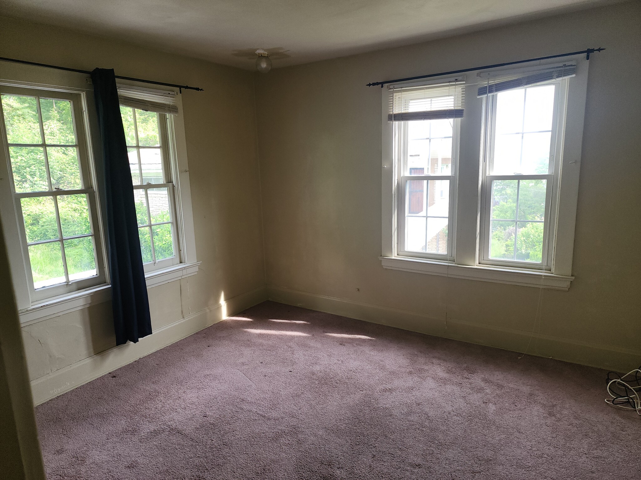 Bed (3) 2nd Fl - 4349 Andover Ter