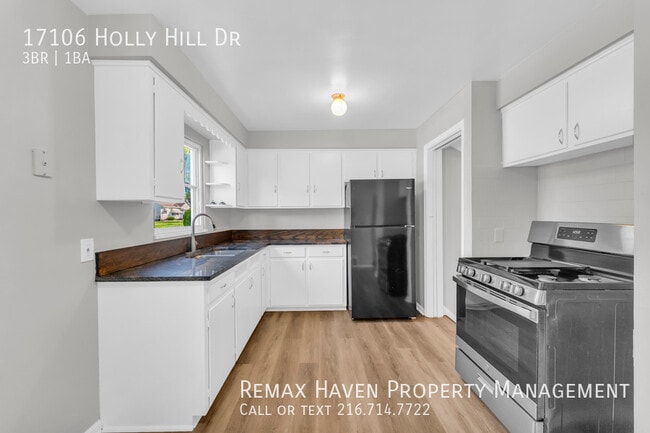 Building Photo - 17106 Holly Hill Dr