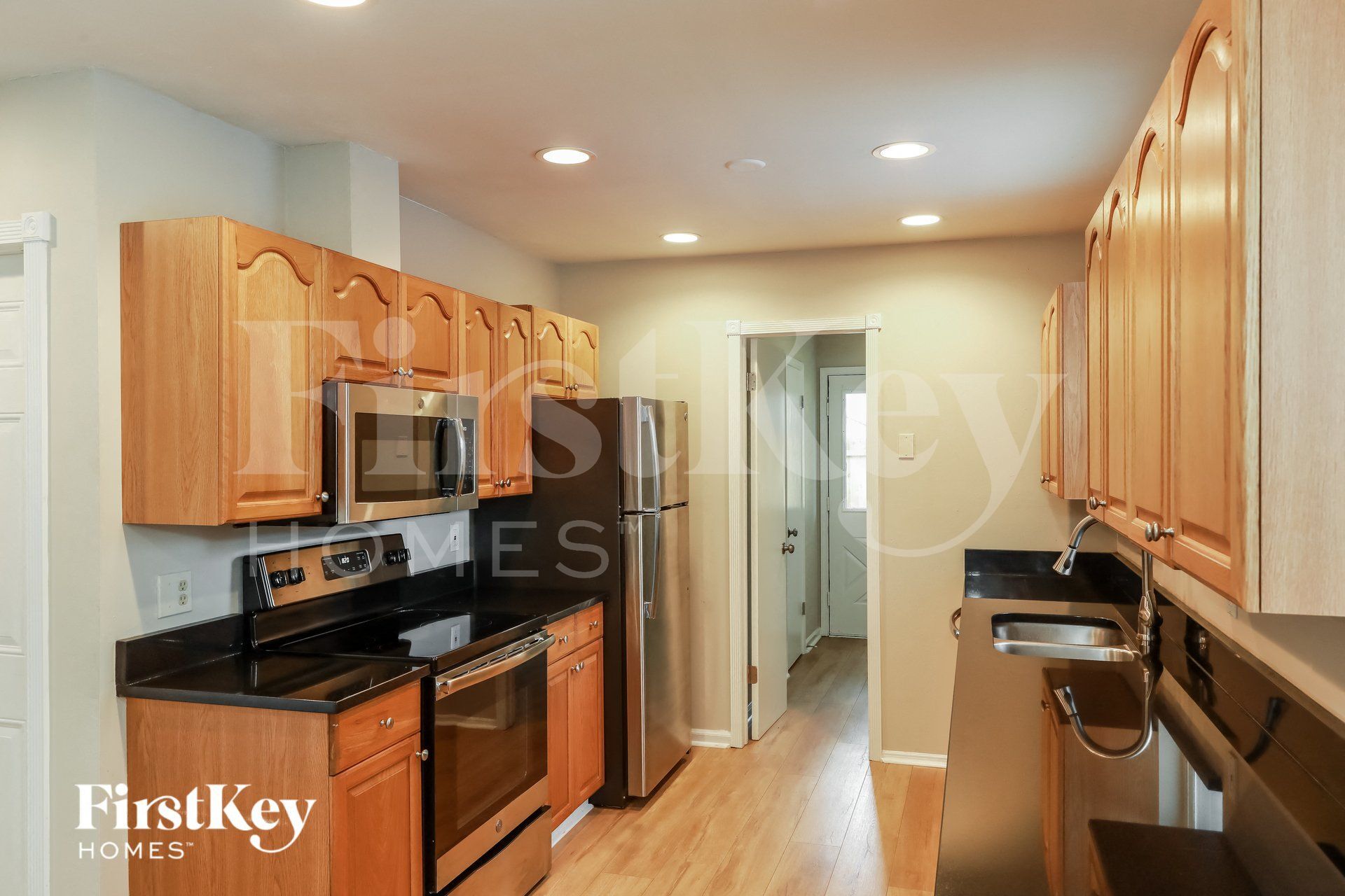 Building Photo - 1806 Alder Dr