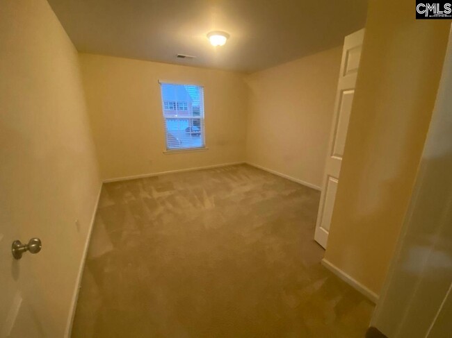 Building Photo - 137 Hammock Dr