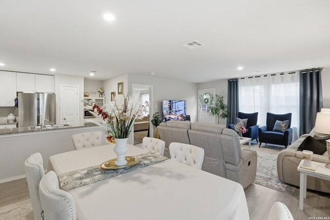 Building Photo - 14905 Dorset Wheel