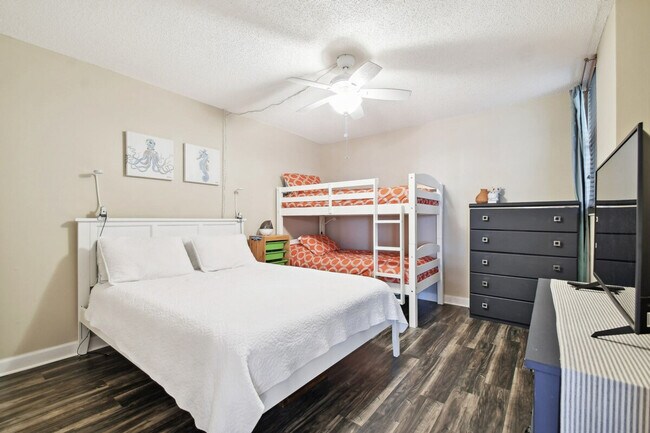 Building Photo - 15400 Gulf Blvd