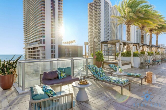 Building Photo - 4010 S Ocean Dr