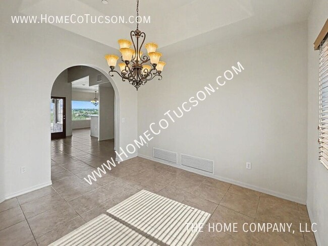 Building Photo - 5544 N Palo Verde Vista Pl