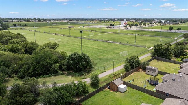 Building Photo - 1504 Sandpiper Ln