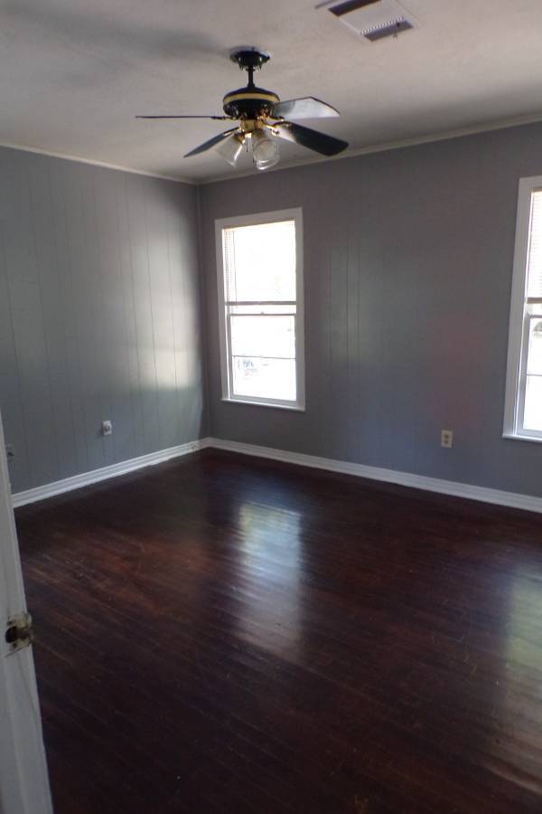 Building Photo - 705 Otis St