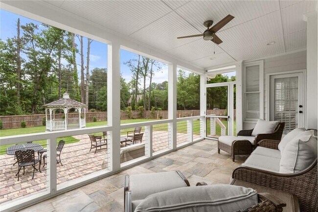 Building Photo - 415 Lyerly Pointe