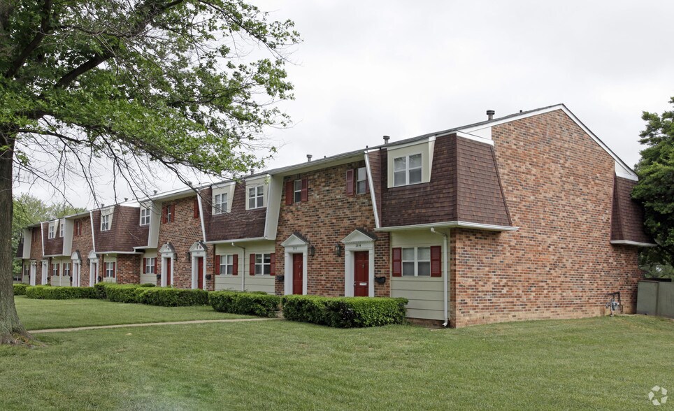 Chelsea Square Apartments 8500 Aldeburgh Dr Richmond VA 23294