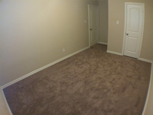 Building Photo - 935 Shelby Ln