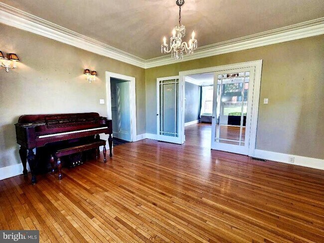 Building Photo - 515 Fourth St