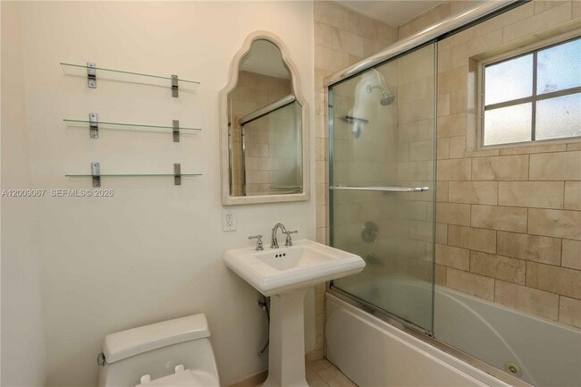 Building Photo - 8035 SW 63rd Pl