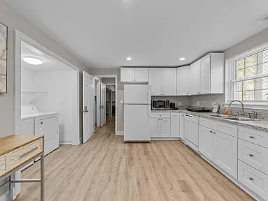 Building Photo - 5412 Farley Dr