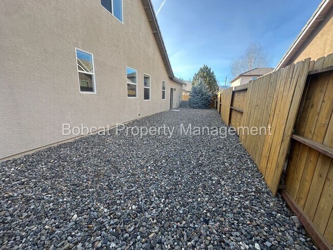 Building Photo - 1108 Fiore Ct