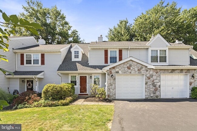 Building Photo - 424 Revere Dr