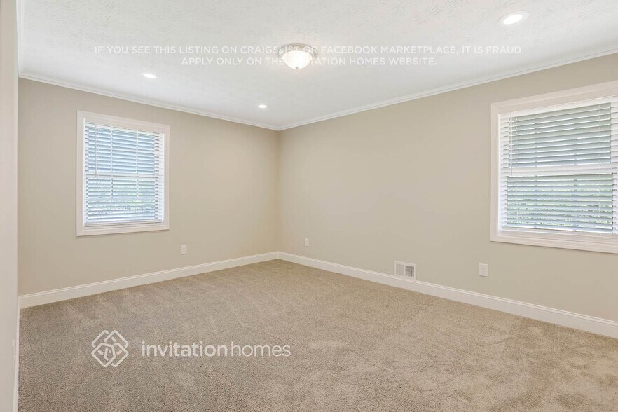 Building Photo - 70 Hickory Dr