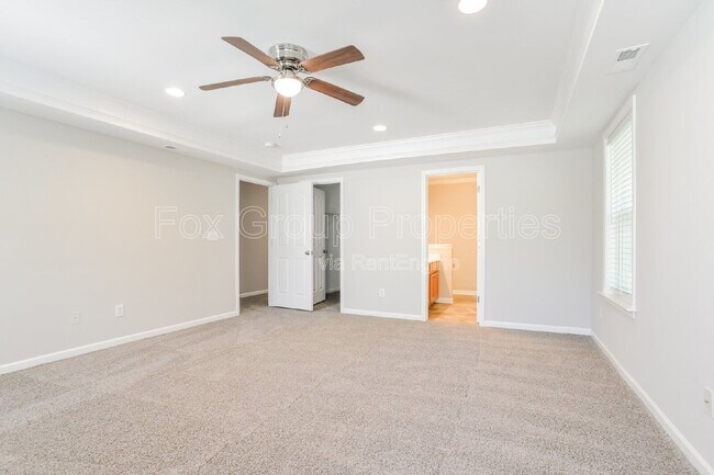 Building Photo - 7356 Sedgebrook Dr W