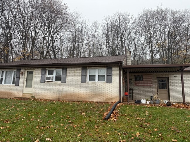 Building Photo - 7038 Hillside Rd