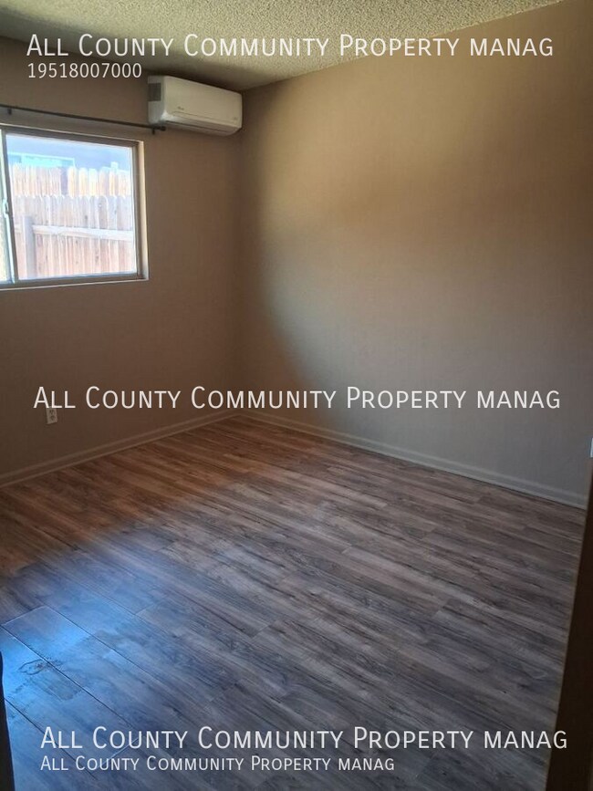 Building Photo - 6082 Daisy-
