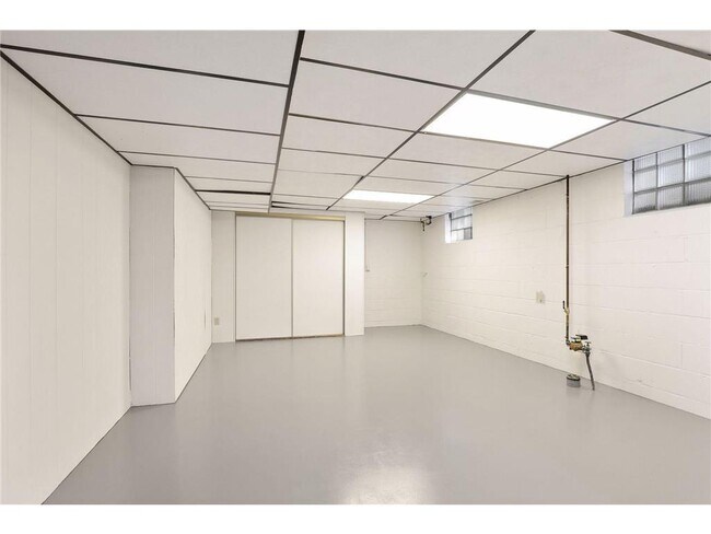 Building Photo - 5233 Danens Dr