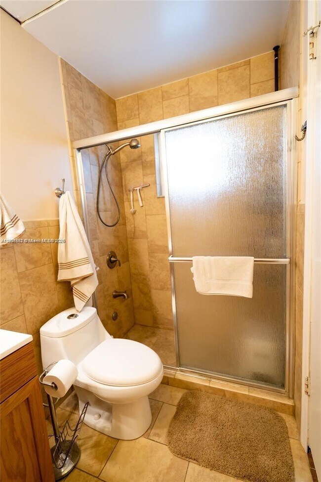 Building Photo - 8844 NW 113th St