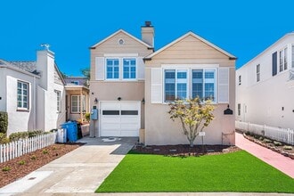 Building Photo - LAKESIDE HOUSE FOR RENT - $5,400