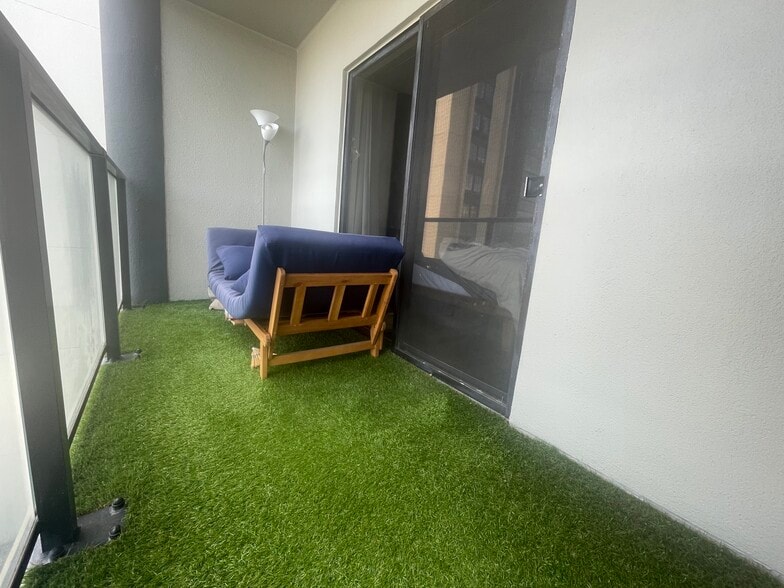 Patio (1) - 1280 West Peachtree St