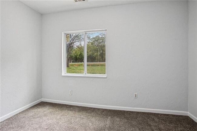 Building Photo - 961 Old Conyers Rd